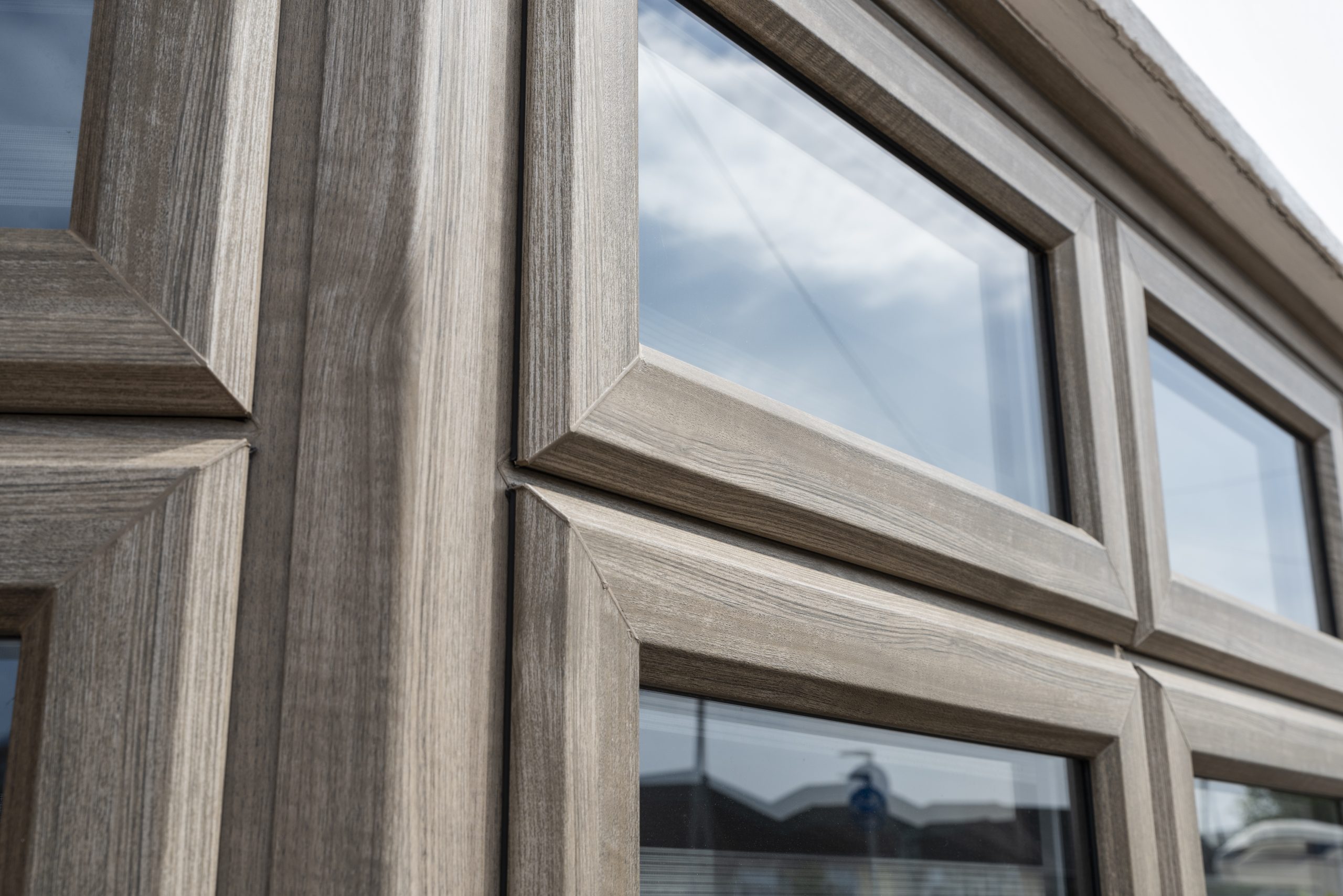 Gold Oak Windows banner